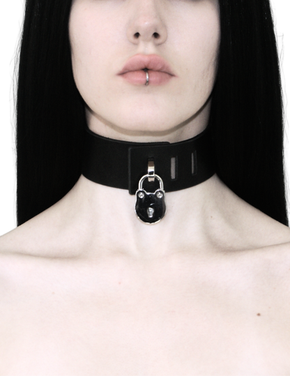 Sanctuary Collar